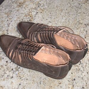 Bed Stu Las Cruces Huaraches